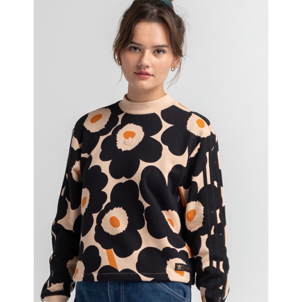 ADIDAS X MARIMEKKO Popular Unikko pattern in halo blushBlack and Orange Floral